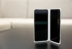 I&scaron;manusis telefonas &bdquo;LG Velvet&ldquo;