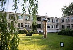 Mokykla Dieveni&scaron;kėse, kurioje planuojama apgyvendinti migrantus