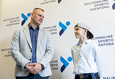 Mindaugas &Scaron;pokas, Dominika Banevič