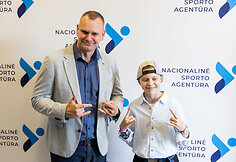 Mindaugas &Scaron;pokas, Dominika Banevič