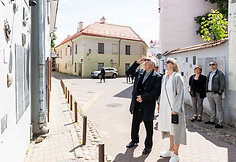 Atidengta ra&scaron;ytojui Vytautui Račickui skirta atminimo lenta