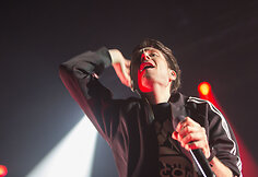 &bdquo;Bastille&ldquo; koncerto akimirka