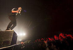 &bdquo;Bastille&ldquo; koncerto akimirka