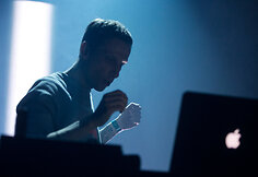 &bdquo;Ten Walls&ldquo; debiutinio albumo pristatymo akimirka