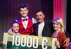 Kasparas Bujanauskas su &scaron;eima