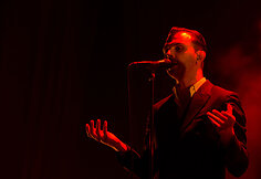 „Hurts“ koncerto akimirka