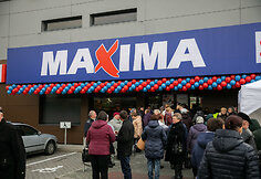 Šalčininkuose po atnaujinimo atidaryta „Maxima“