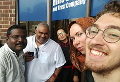 IWP ra&scaron;ytojai su profesoriumi Chris Abani