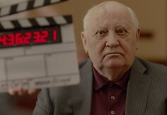 Kadras i&scaron; filmo &bdquo;Herzogas Gorbačiovas&ldquo;