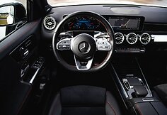 Naujasis &bdquo;Mercedes-Benz GLB&ldquo; visureigis