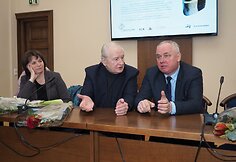 Apdovanoti lietuvių kalbos puoselėtojai