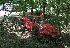Antakalnyje, &Scaron;ilo g., nuo kelio nuskriejo nesuvaldytas &bdquo;Porsche&ldquo;, prie&scaron; tai atsitrenkęs į VW.