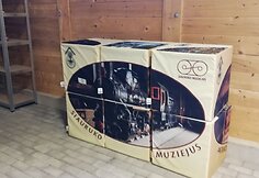 Istorinių transporto priemonių ekspozicija Anyk&scaron;čiuose