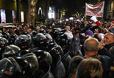 Sakartvelo kraštutinių dešiniųjų grupės protestuoja prieš filmo apie gėjus premjerą