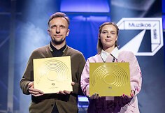  AGATA &bdquo;Muzikos salės&rdquo; de&scaron;imtmetis