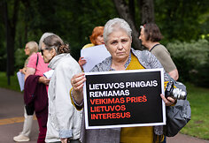 Protestas prie Užsienio reikalų ministerijos