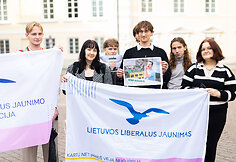 Protestas &bdquo;Prezidente, kur Jūsų stuburas?"