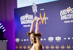 „Eurovizijos“ laimėtoja Dara