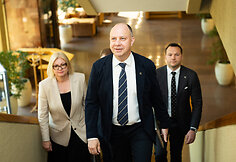 Socialdemokratų partijos, Lietuvos valstiečių ir žaliųjų sąjungos bei Demokratų sąjungos „Vardan Lietuvos“ atstovų derybos