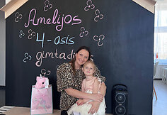 Diana su dukryte Amelija