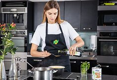 Pavyks i&scaron; pirmo karto: žinoma maisto tinklara&scaron;tininkė pasidalino aromatingos sriubos receptu