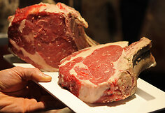 Jautienos antrekotas su kaului Ribeye steikui
