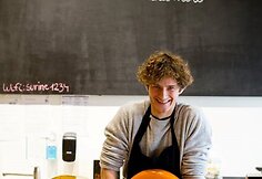 TOP 5 vyno ir sūrio deriniai Valentino dienai iš „Masters of Cheese“