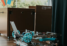 Pasaulio moksleivių robotikos olimpiadai besiruo&scaron;ianti Ukrainos rinktinė namo i&scaron;vyko labiau pasitikinti savimi