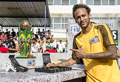 Neymar Junior ir čempionų taurė