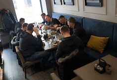Kauno &bdquo;Žalgirio&ldquo; trenerių &scaron;tabo pietūs bare  &bdquo;Lithuanian Pub Entry&ldquo; 