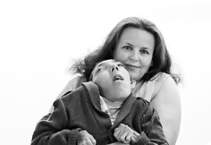 Projektas &bdquo;Ypatingas grožis&ldquo;. Arnoldas Urba su mama Nadežda 