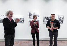 Pauliaus Lileikio fotografijų parodos &bdquo;Fotoamnestija 1988&ndash;1999&ldquo; atidarymas &Scaron;iaulių &bdquo;Au&scaron;ros&ldquo; muziejuje