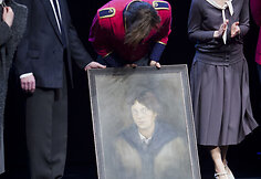 Nacionaliniame Kauno dramos teatre jubiliejaus proga sveikinamas aktorius Dainius Svobonas.