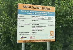 Kelias, jungiantis Tadaravos kaimą su Medinių Strėvininkų gyvenviete.