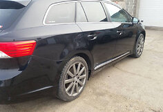 Vokietijoje sudaužyto ir į Lietuvą atkeliavusio &bdquo;Toyota Avensis&ldquo; būklė po avarijos