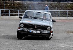 Automobilių sporto veteranai kviečia pasivaržyti velykiniame slalome
