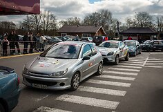 Automobilių slalomo serija startuoja Varėnoje