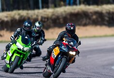 Motociklininkų treniruotė Nemuno žiedo trasoje