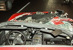 Vilniuje "Corvette" rėžėsi į sunkvežimį.
