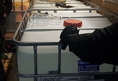 Kaune likviduotas falsifikuoto alkoholio verslas