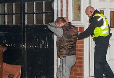 Britų pareigūnai sulaiko lietuvius