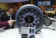 "Hankook padangos"
