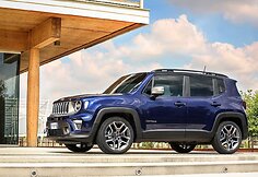 „Jeep“ atskleidė, kaip atrodys atnaujintas „Renegade“