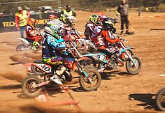 Jaunųjų sportininkų motokroso varžybų akimirkos