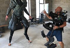 Rokas Spalinskas filme &bdquo;Skylin3s&ldquo;