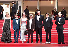 &bdquo;Sparks&ldquo; Kanų kino festivalyje