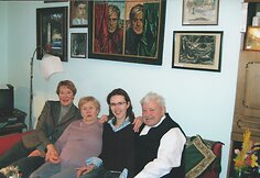 &Scaron;venčiant Onutės gimtadienį. I&scaron; kairės: Rūta Banionienė, Ona Banionienė, Milda Banionytė, Donatas Banionis. 2007-02-25