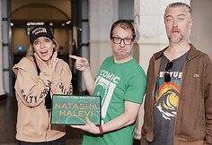 Natasha Halevi, Seanas Gunnas