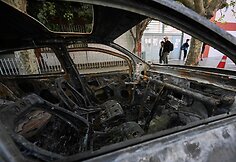 Sudegintas automobilis, kuriuo, kaip įtariama, vežtos Brenda del Castillo, Morena Verdi ir Lara Gutierrez