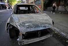 Sudegintas automobilis, kuriuo, kaip įtariama, vežtos Brenda del Castillo, Morena Verdi ir Lara Gutierrez